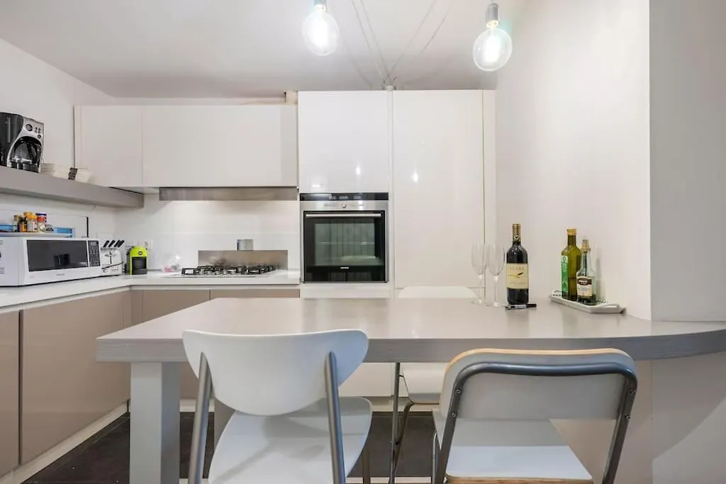 Gio Apartment - Free Garage - Fortezza Da Basso Florence