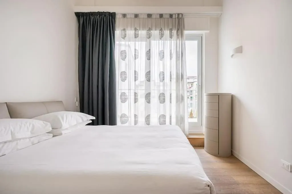 Gio Apartment - Free Garage - Fortezza Da Basso Florence 0*,  Italy