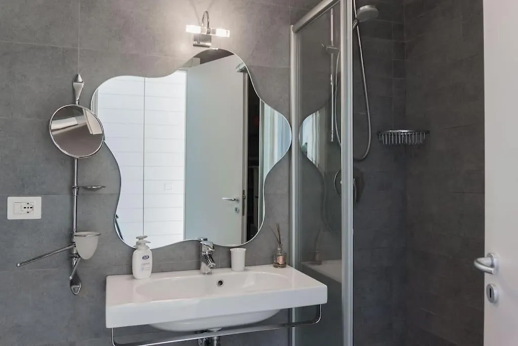 Gio Apartment - Free Garage - Fortezza Da Basso Florence 0*,  Italy