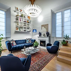 Yid Luxury & Design Penthouse L5 Apartment