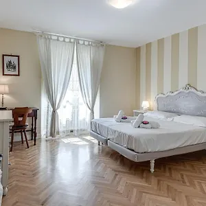 Flora - Sweet Dreams In Apartment